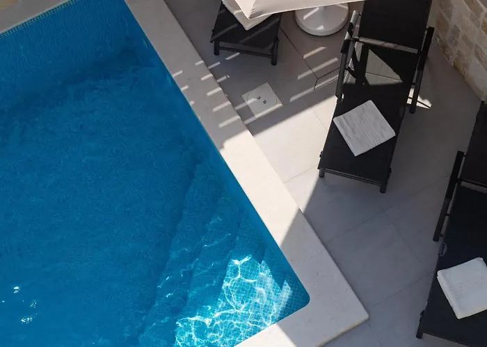 Sky View Willa Vodice